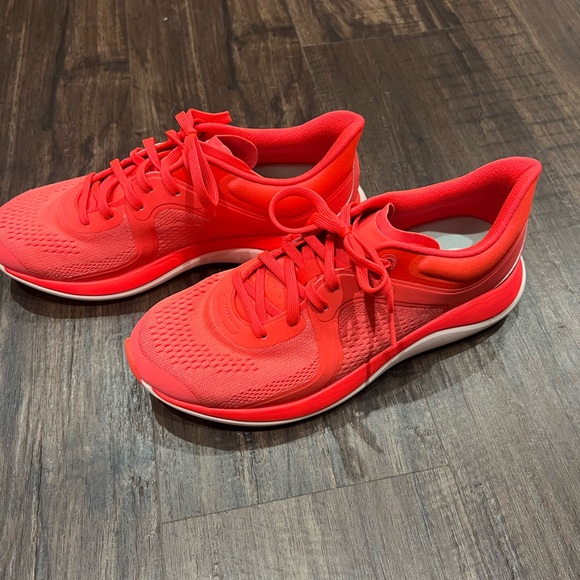 RARE lululemon blissfeel shoes size 9 - Picture 2 of 8